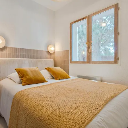 Apartment T2 De Gamme Avec Jardin Prive - 50m Du Port Miramar La Londe-les-Maures