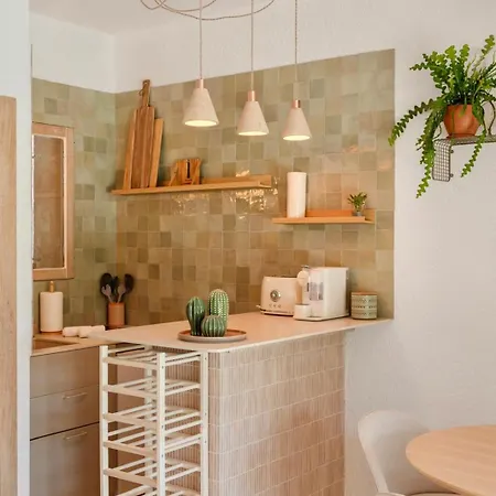 Apartment T2 De Gamme Avec Jardin Prive - 50m Du Port Miramar
