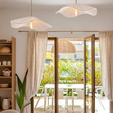 Apartment T2 De Gamme Avec Jardin Prive - 50m Du Port Miramar