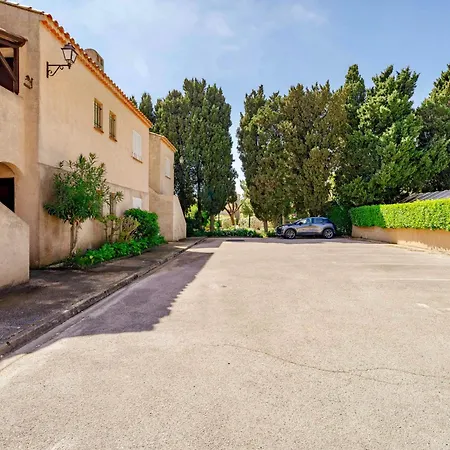 T2 De Gamme Avec Jardin Prive - 50m Du Port Miramar La Londe-les-Maures